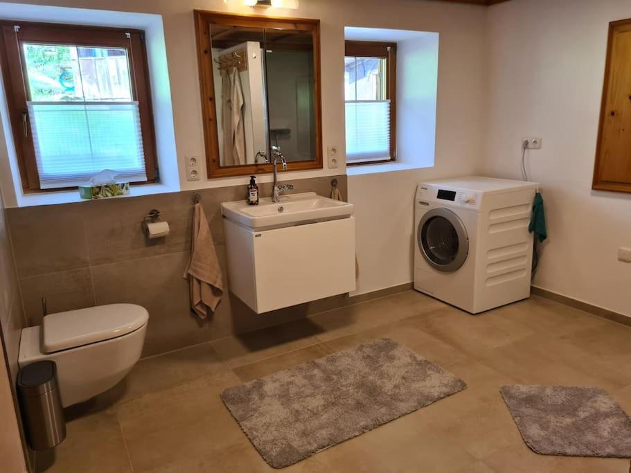 Ferienhaus Beringer Am Kallbach Traunkirchen Esterno foto